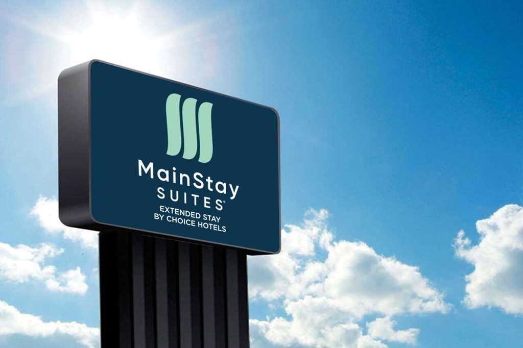 Mainstay Suites St Louis Airport Бриджтън Екстериор снимка